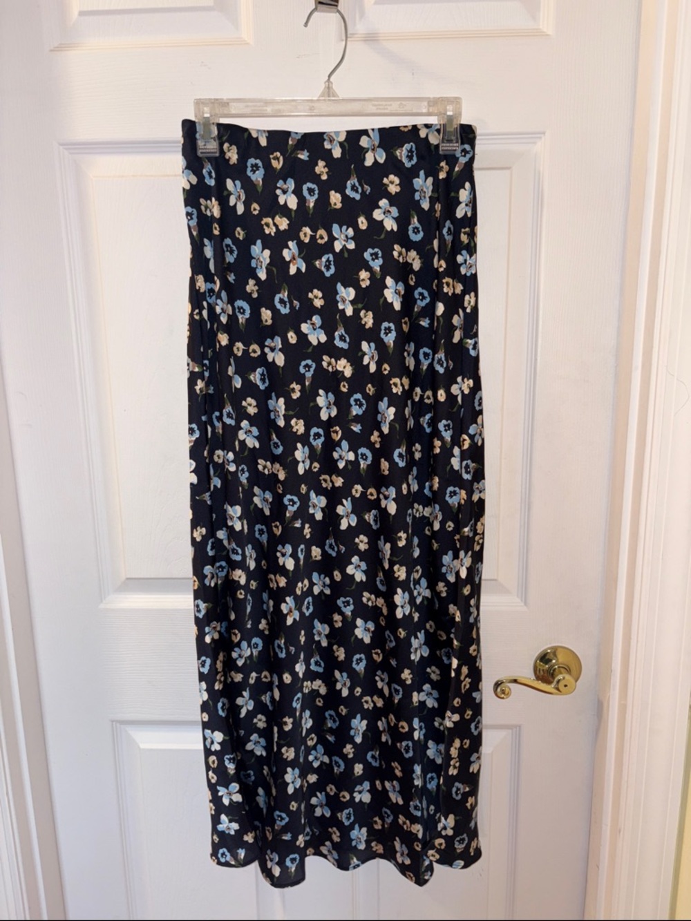 Silky floral maxi skirt